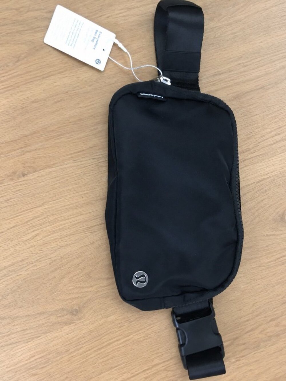 Lululemon Everywhere Belt bag